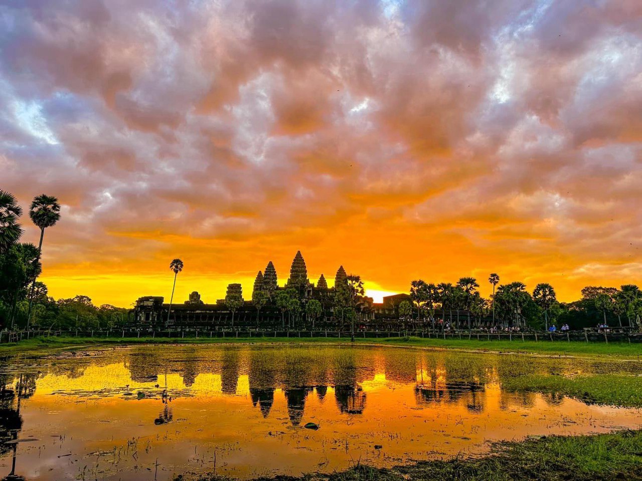 aangkorwattour-main-image